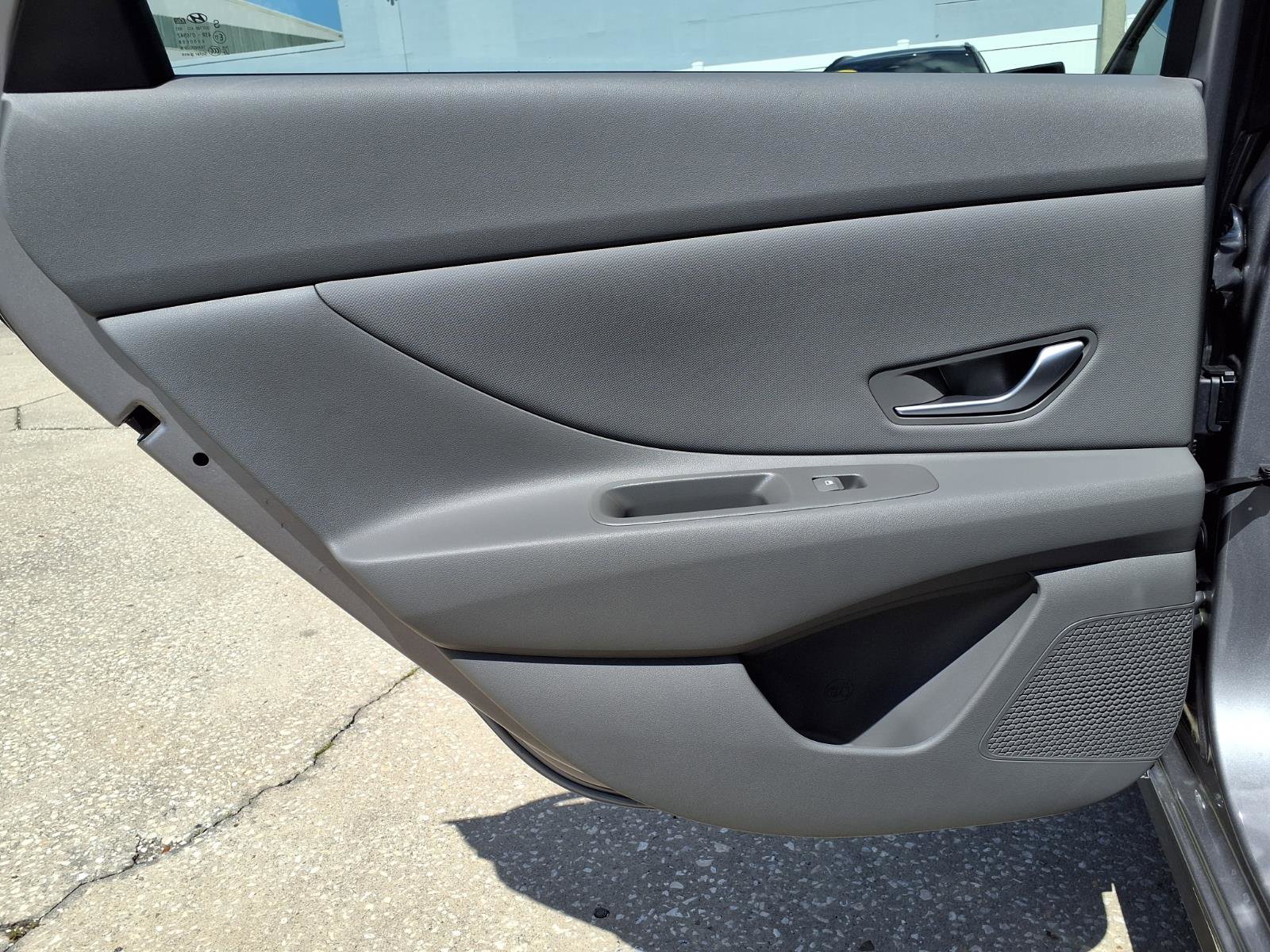 Used 2026 Hyundai Elantra Sport image 18