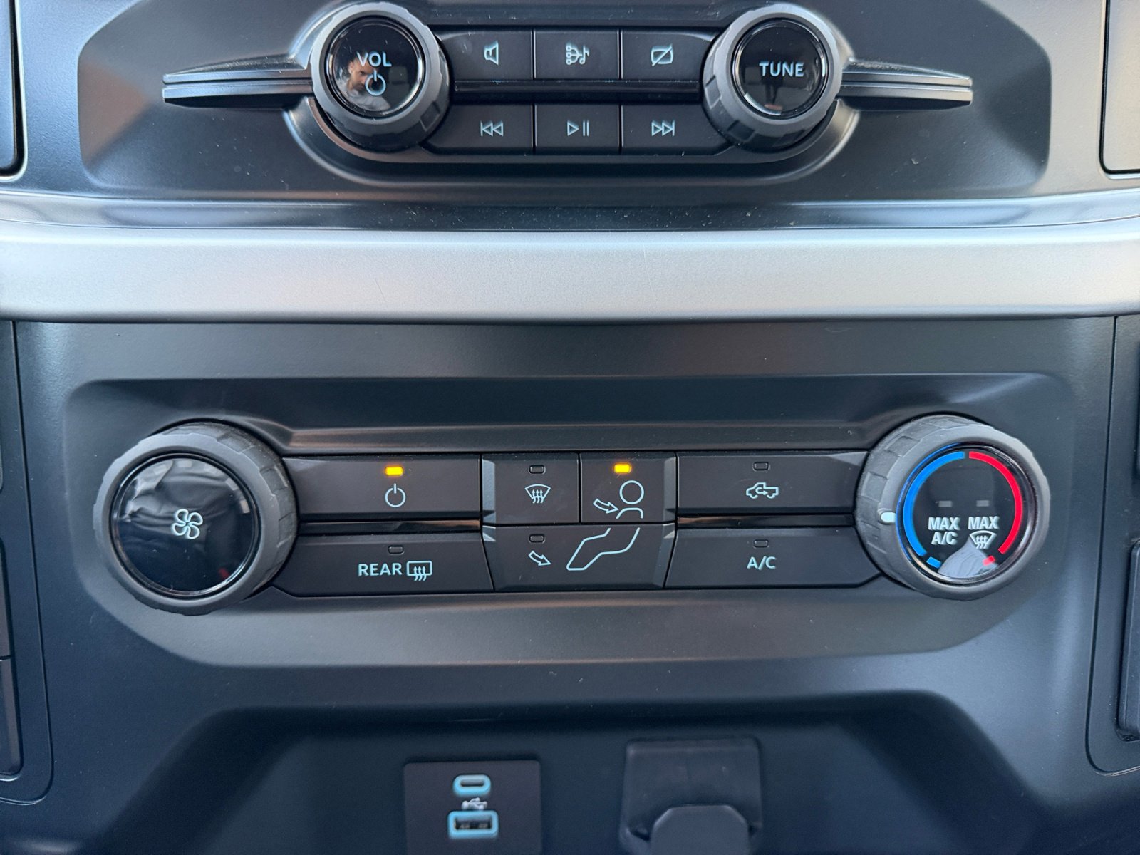 Used 2022 Ford F150 XL w/ Trailer Tow Package image 11