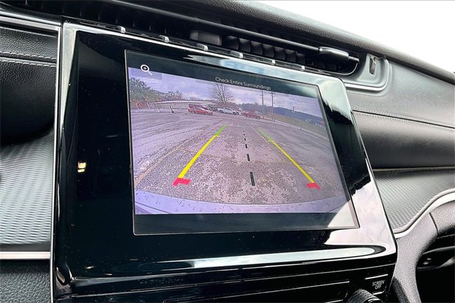 Used 2024 Jeep Grand Cherokee Laredo image 13