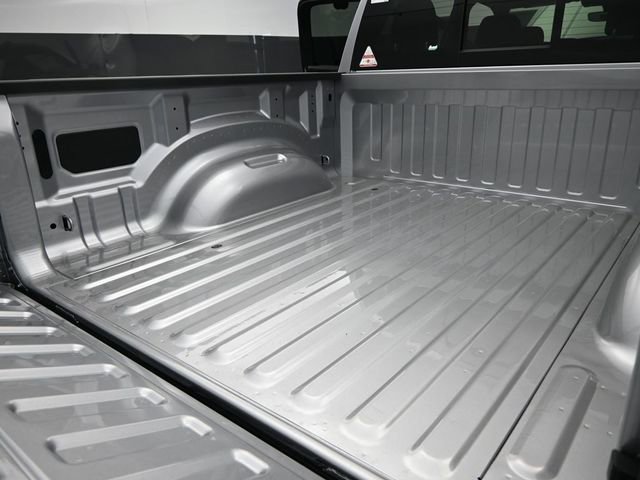 New 2026 RAM 1500 4x4 Crew Cab image 19