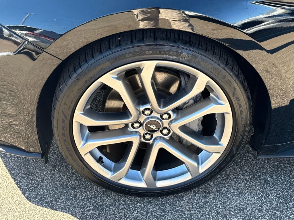 Used 2022 Ford Mustang GT Premium image 32