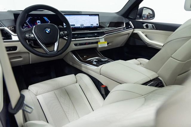 New 2026 BMW X5 xDrive50e image 22