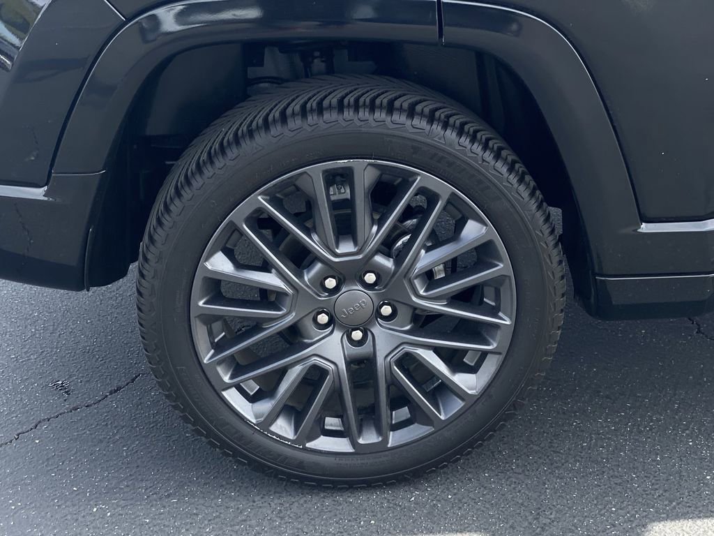 Used 2023 Jeep Compass Limited image 42