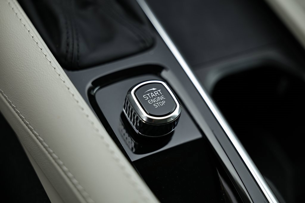 Used 2022 Volvo XC90 T6 Inscription w/ Advanced Package image 39