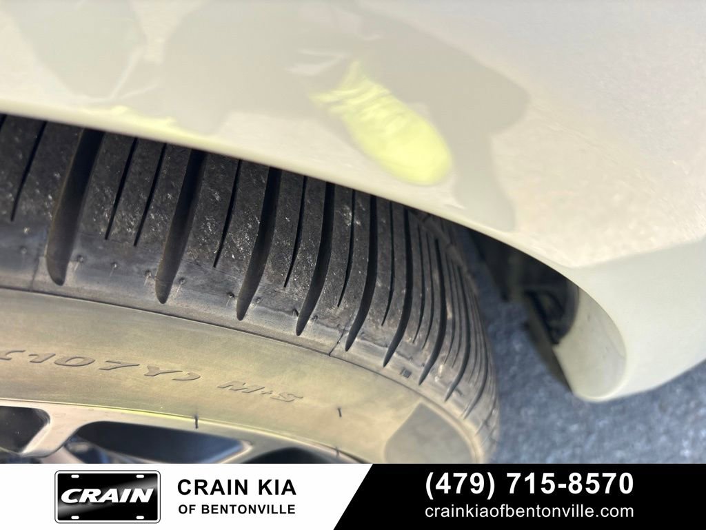 Used 2020 Dodge Challenger R/T RWD image 8