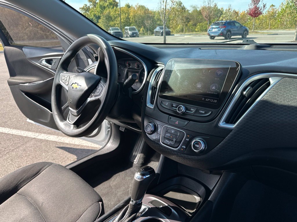 Used 2019 Chevrolet Malibu LS FWD image 36
