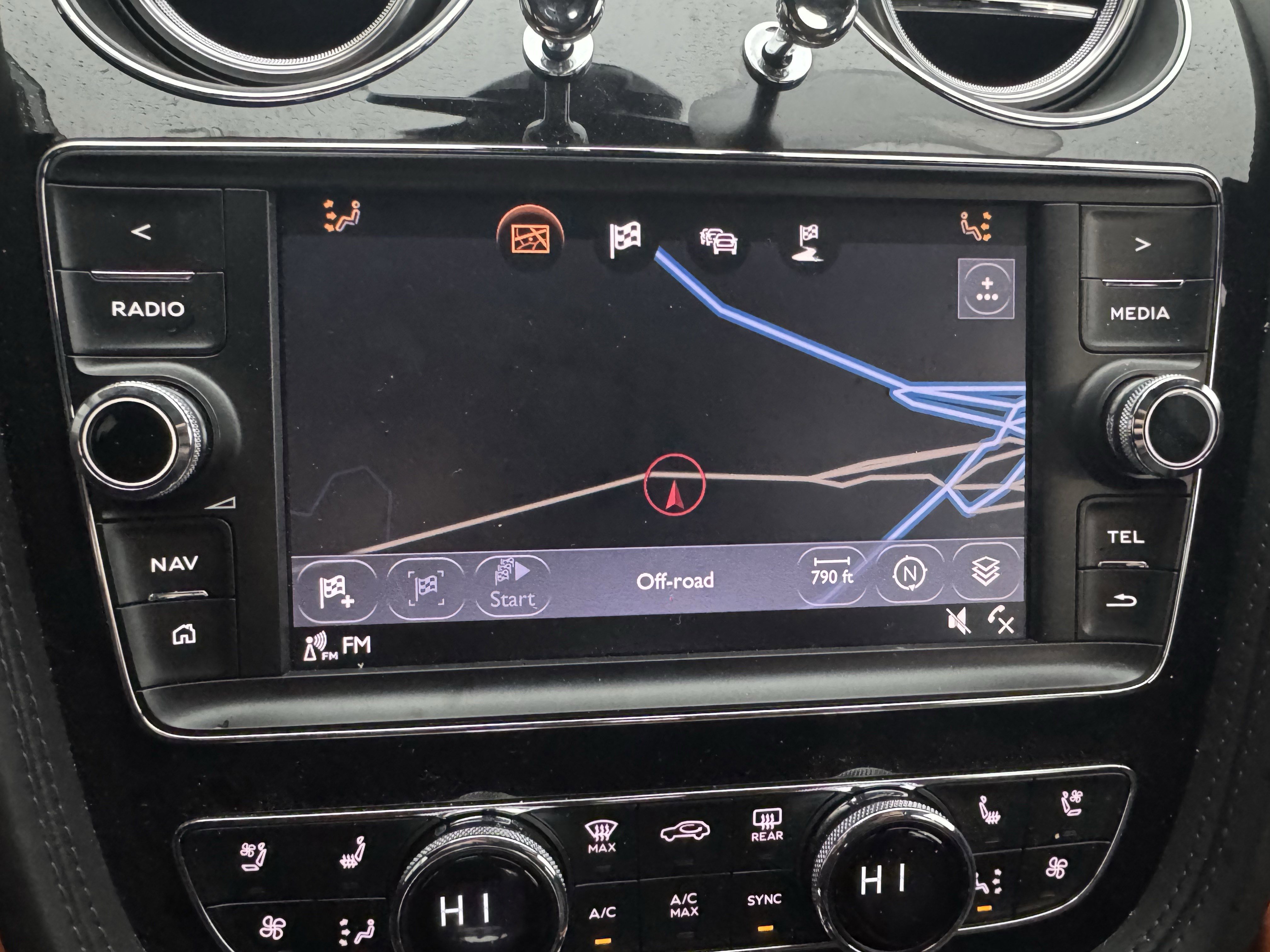 Used 2020 Bentley Bentayga image 21