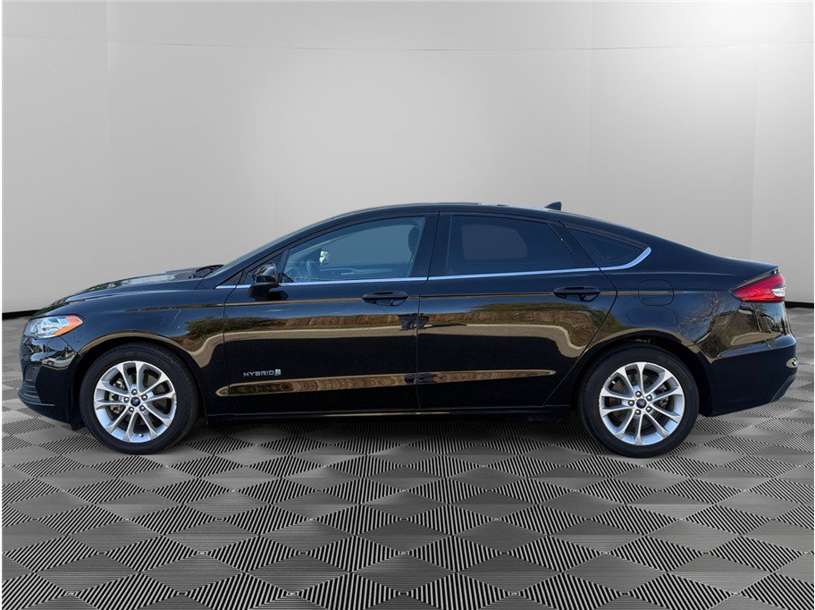 Used 2019 Ford Fusion SE FWD image 3