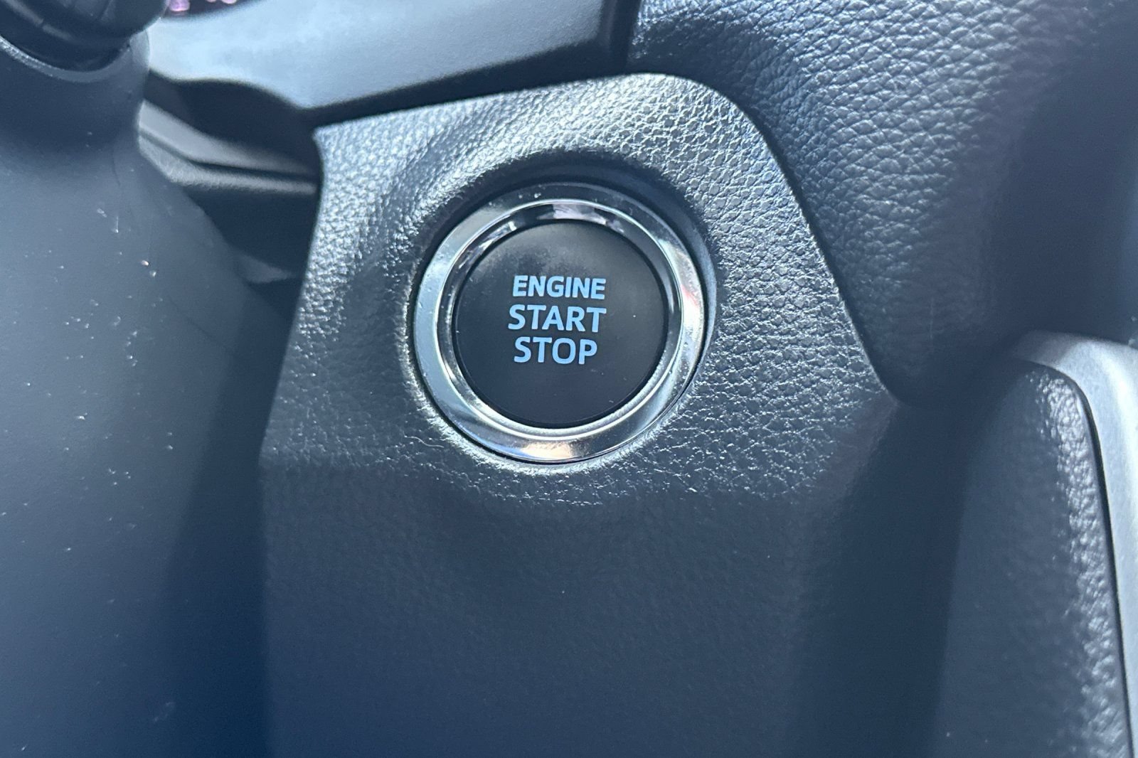 Certified 2022 Toyota RAV4 XLE Premium AWD/4WD image 22