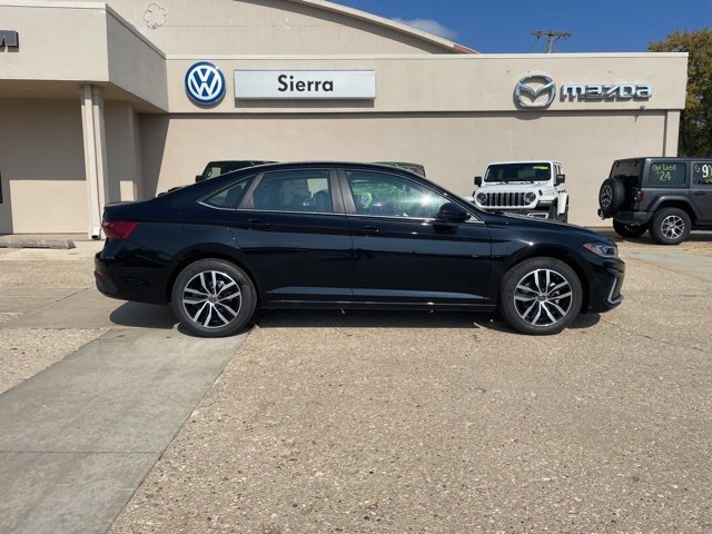 New 2026 Volkswagen Jetta SE image 4