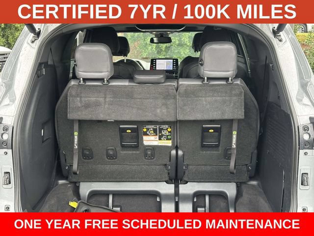 Used 2022 Toyota Sienna XLE Woodland Edition AWD/4WD image 12