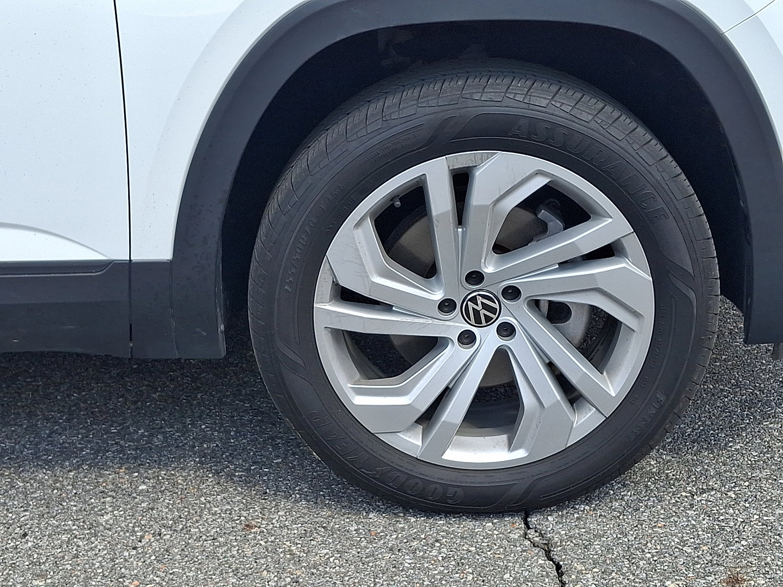 Used 2023 Volkswagen Atlas SE w/ Panoramic Sunroof Package image 8