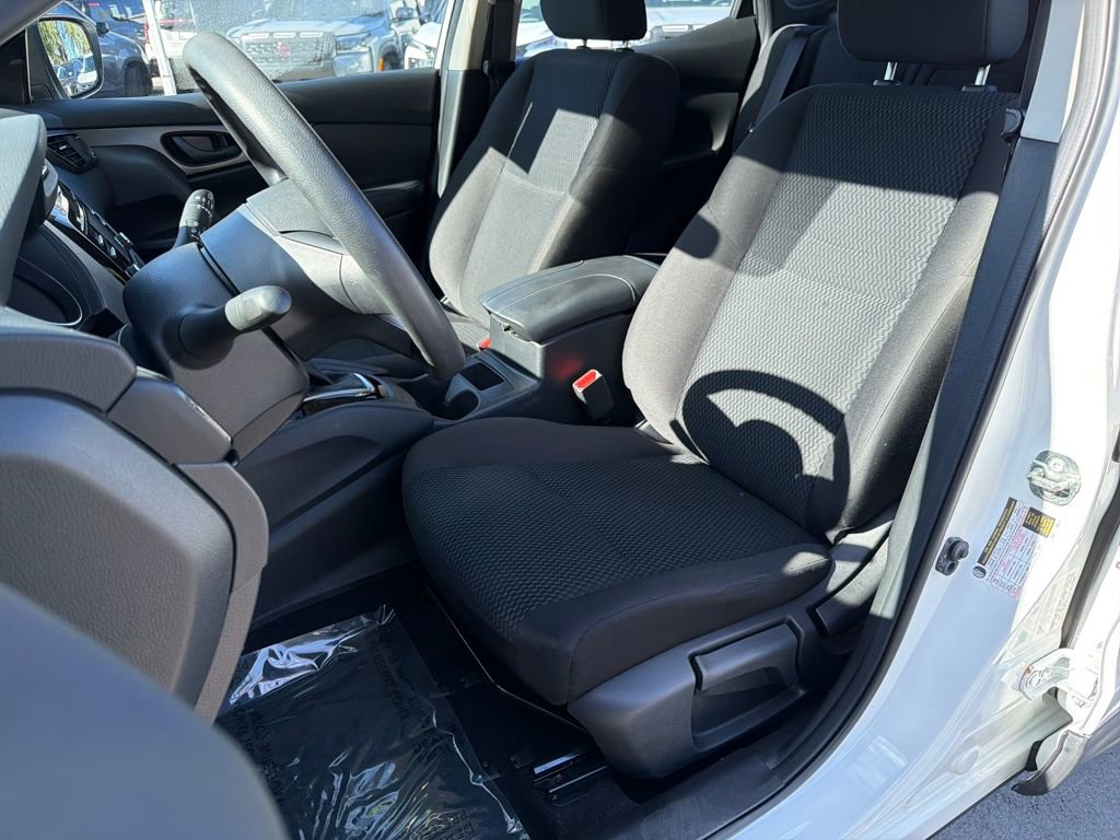 Used 2018 Nissan Rogue Sport S w/ S Appearance Package image 29