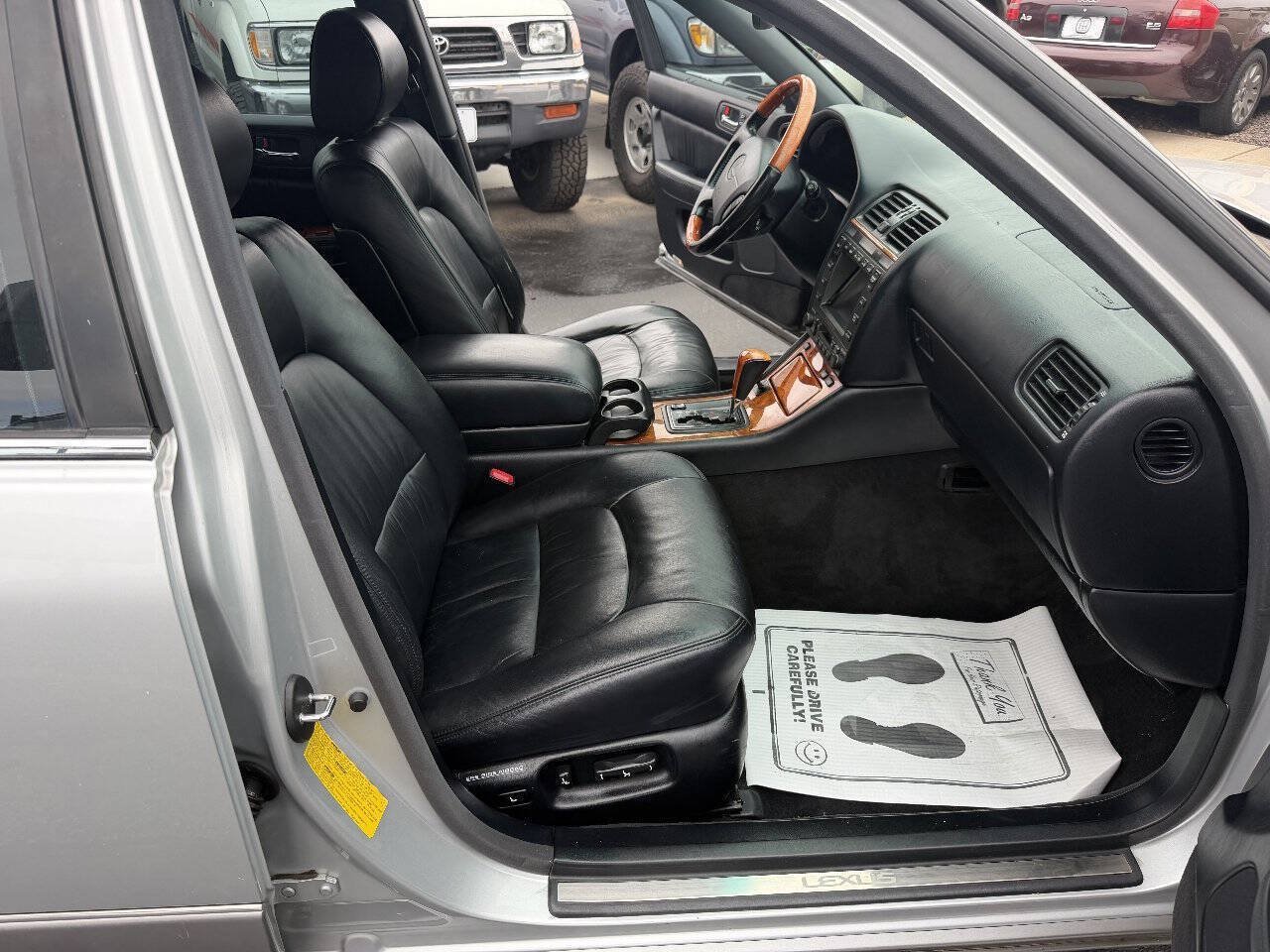 Used 1998 Lexus LS 400 RWD image 26