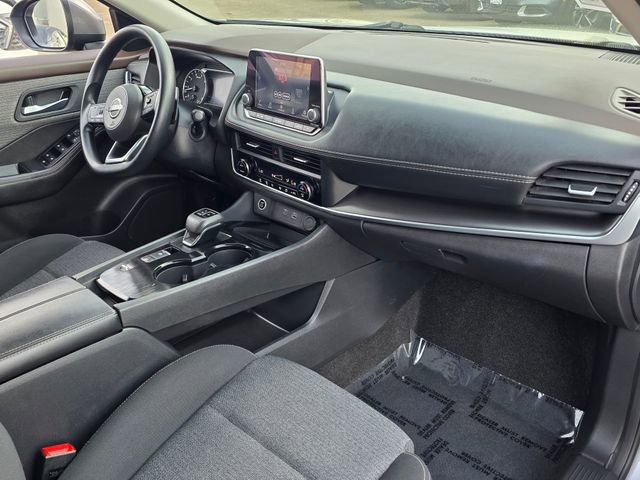 Used 2023 Nissan Rogue SV FWD image 9
