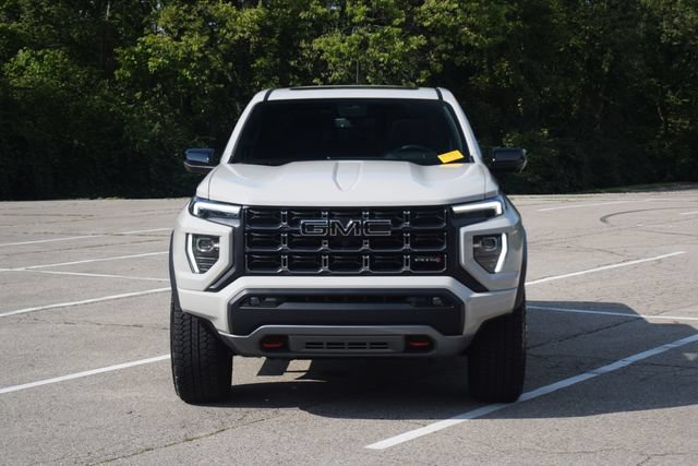 Used 2026 GMC Canyon AT4 w/ Technology Plus Package AWD/4WD image 21