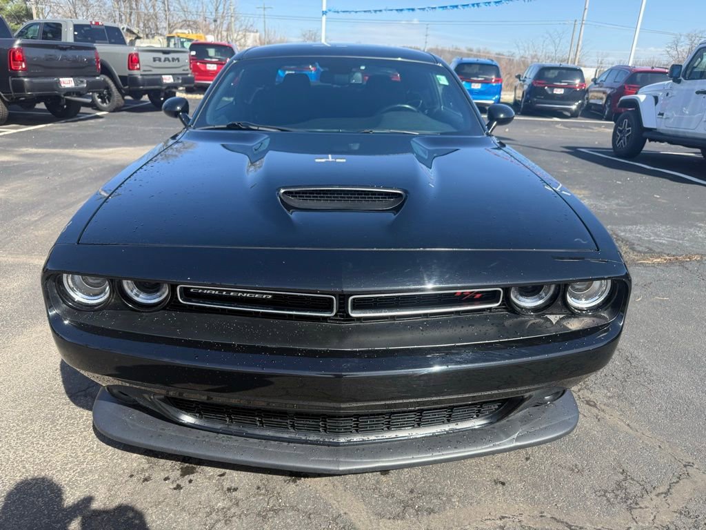 Used 2022 Dodge Challenger R/T image 8
