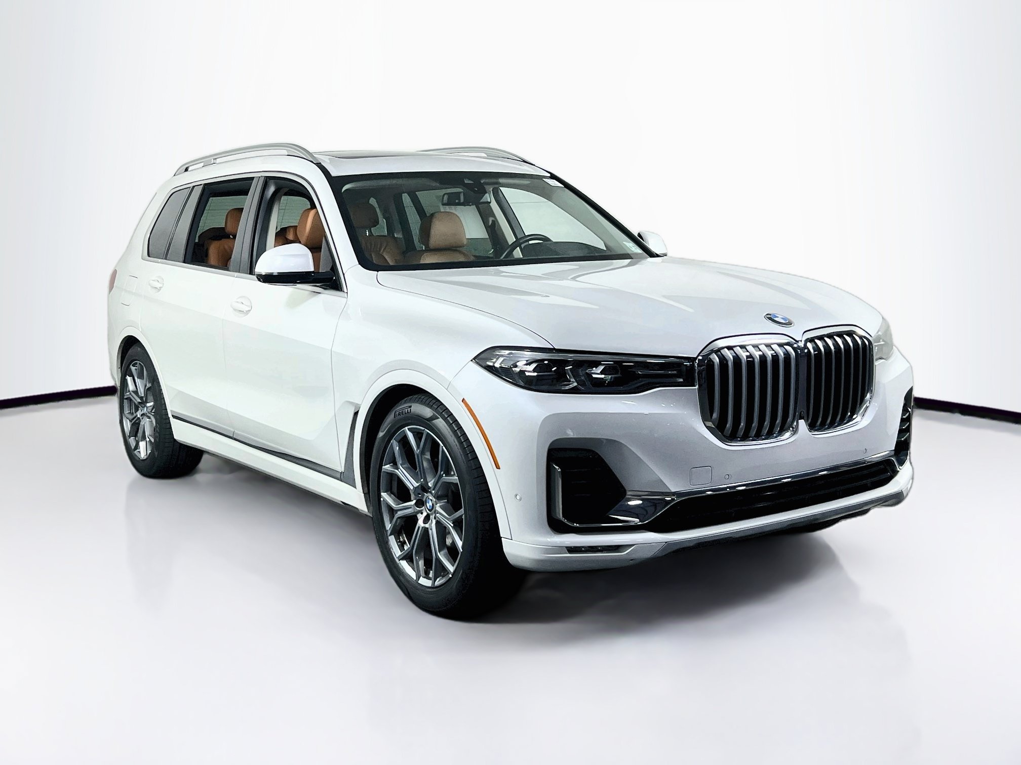 Used 2022 BMW X7 xDrive40i w/ Premium Package AWD/4WD image 3