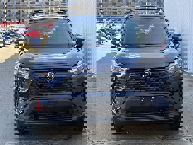 Used 2023 Toyota RAV4 XLE image 8