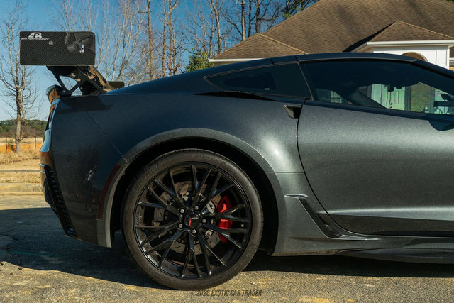 Used 2019 Chevrolet Corvette Z06 RWD image 10