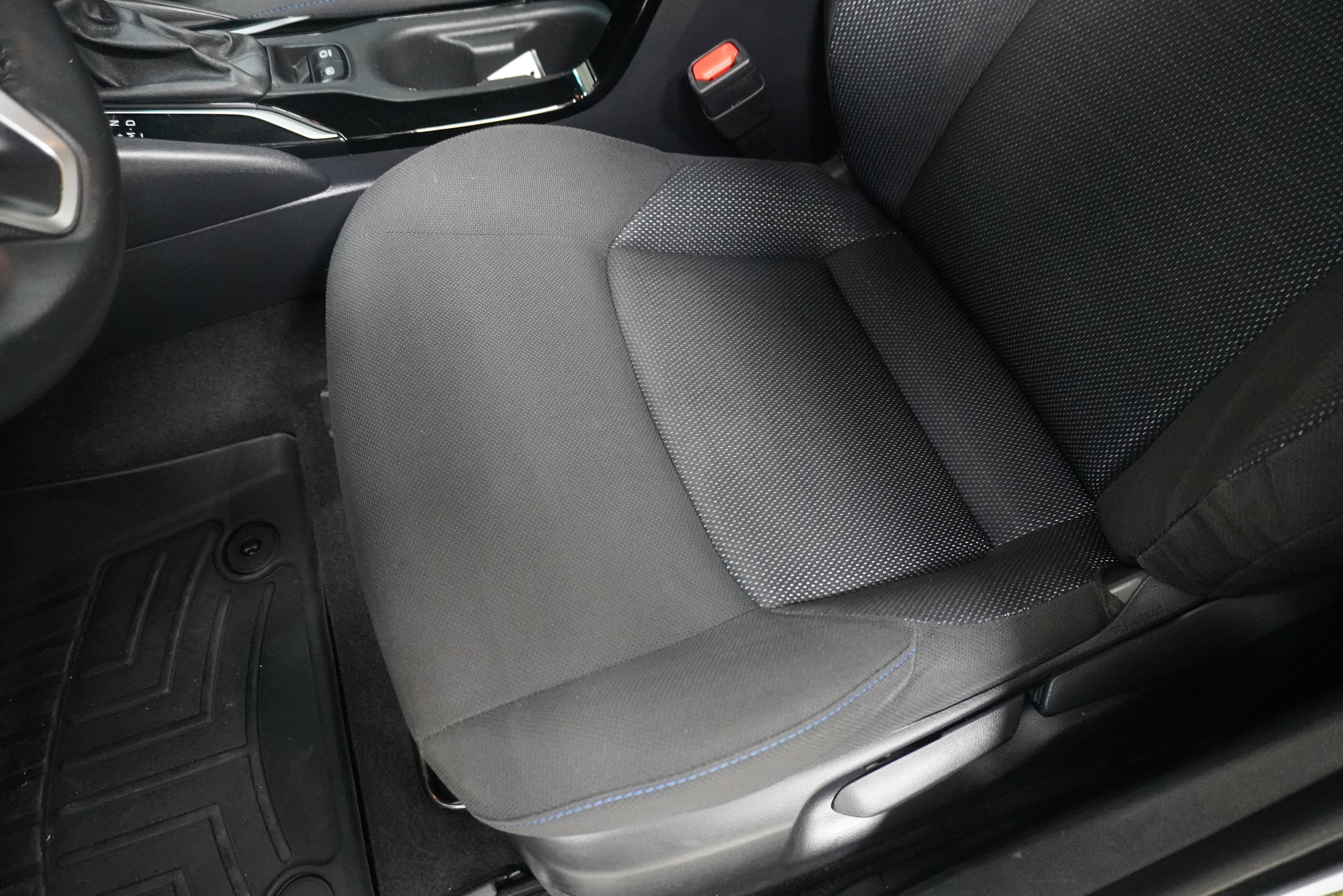 Used 2022 Toyota Corolla SE FWD image 11