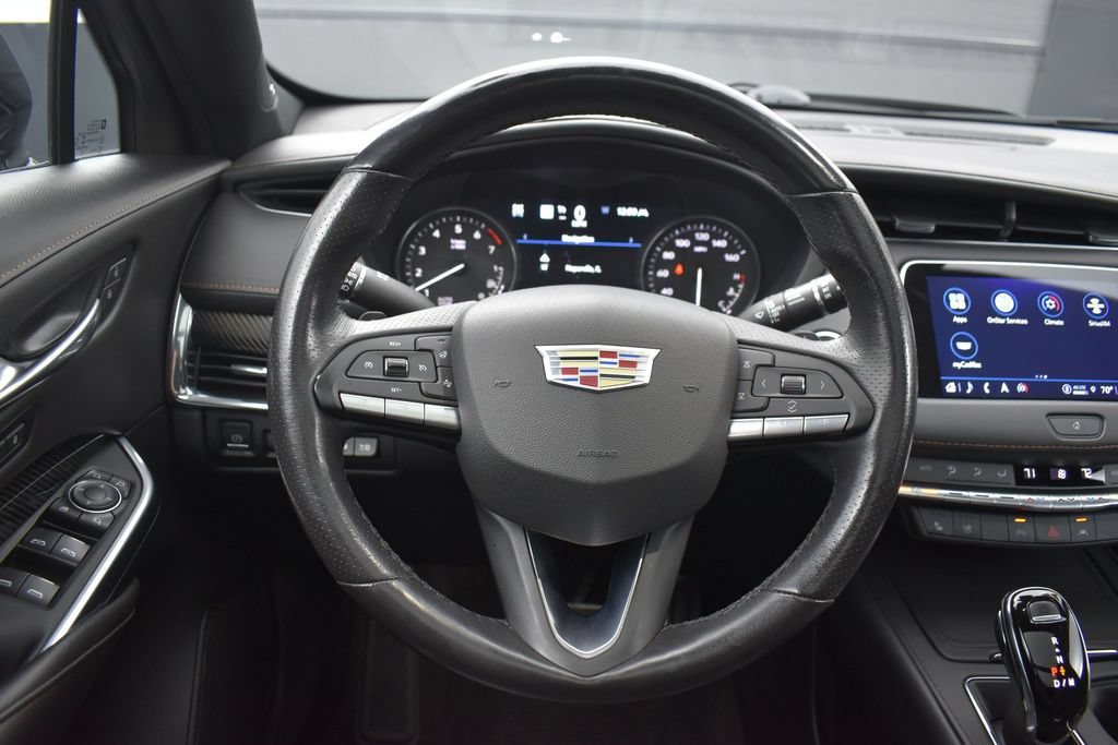 Used 2023 Cadillac XT4 Sport AWD/4WD image 9