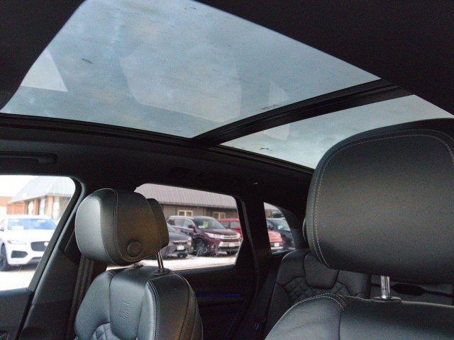 Used 2018 Audi SQ5 Prestige w/ Prestige Package image 17