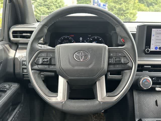 Used 2025 Toyota Tacoma TRD Sport AWD/4WD image 7