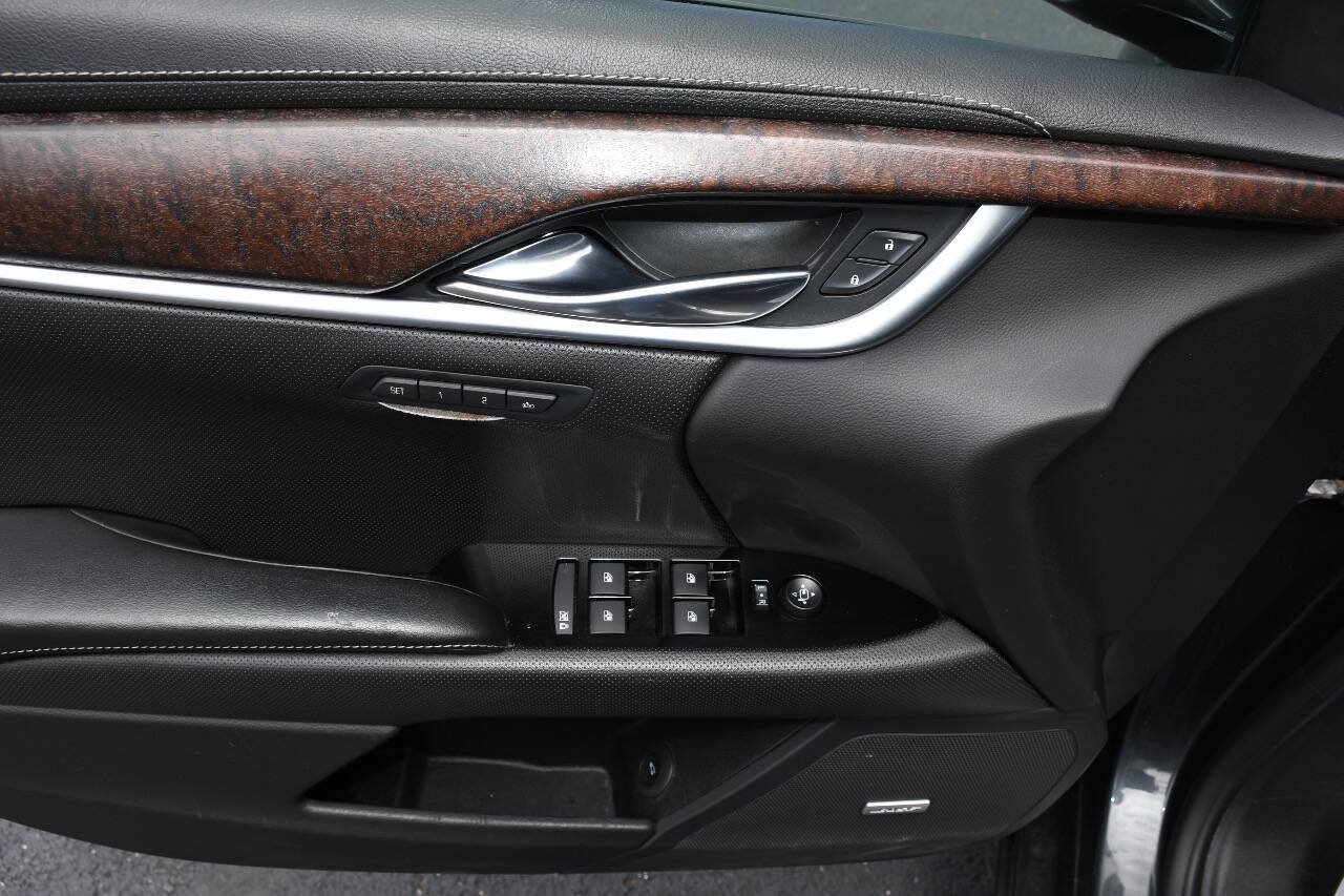 Used 2019 Cadillac XTS Luxury FWD image 15