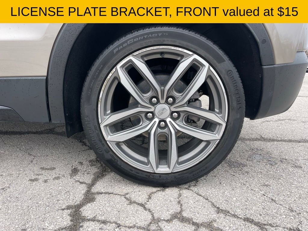 Used 2023 Cadillac XT4 Sport w/ Enhanced Visibility Package image 9