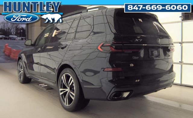 Used 2023 BMW X7 xDrive40i w/ Executive Package image 5