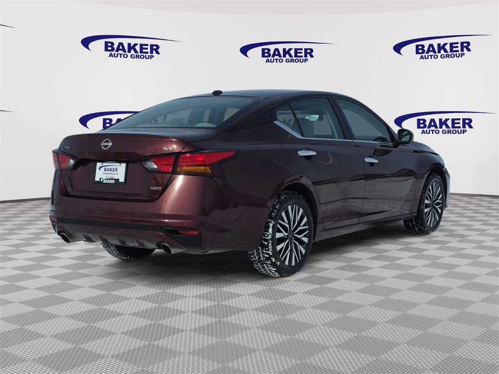 Used 2023 Nissan Altima 2.5 SV w/ SV Premium Package image 5