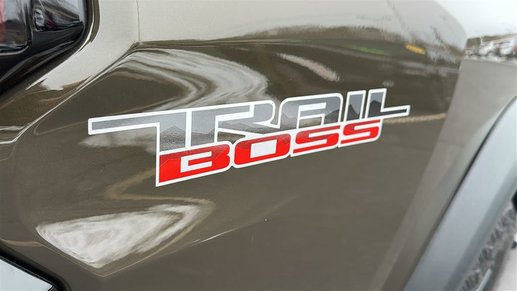 Used 2024 Chevrolet Colorado Trail Boss w/ Technology Package image 12