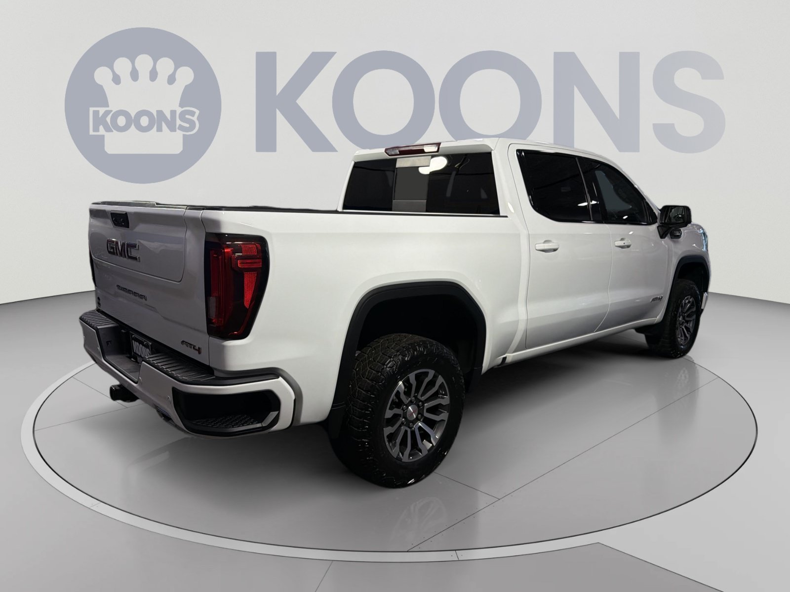 Used 2023 GMC Sierra 1500 AT4 w/ AT4 Premium Package AWD/4WD image 7