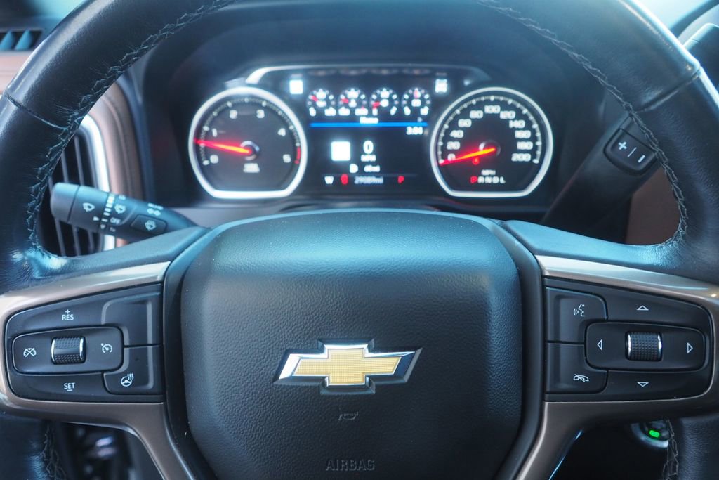 Used 2022 Chevrolet Silverado 3500 High Country image 16