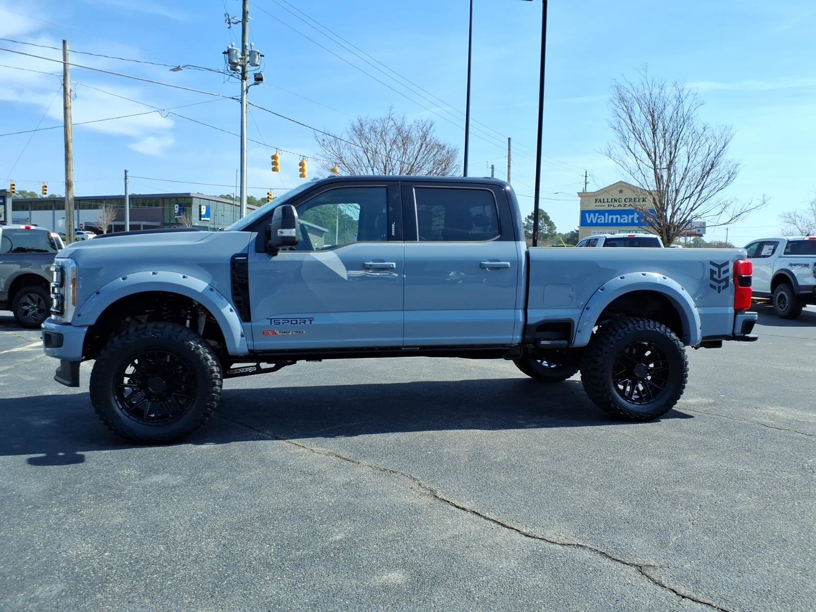 New 2026 Ford F250 Lariat w/ Black Appearance Package image 51
