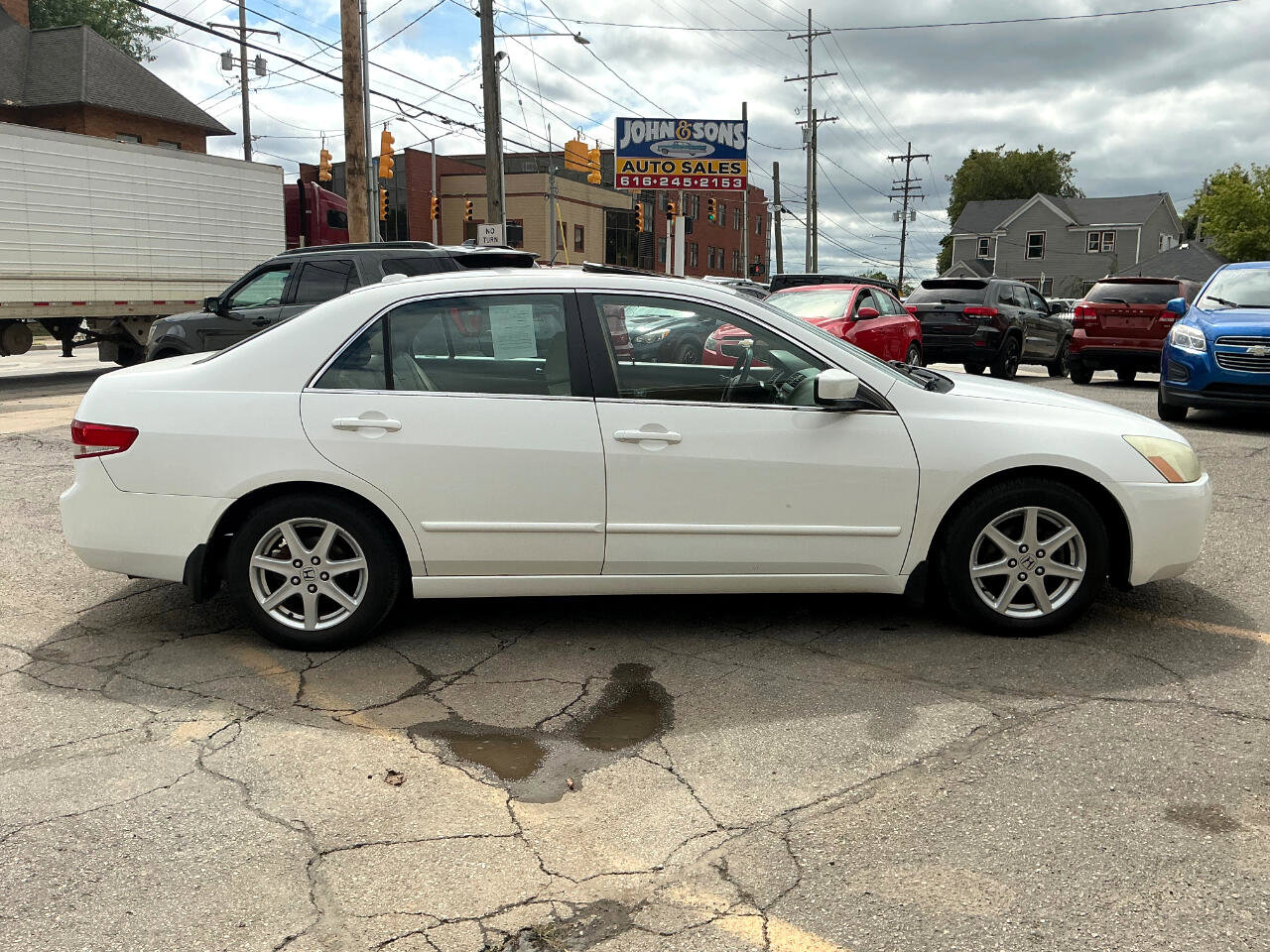 Used 2004 Honda Accord EX image 2