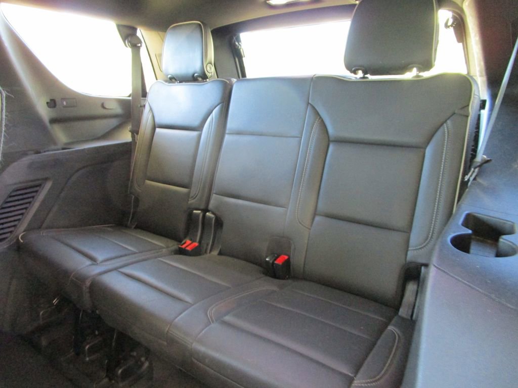 Used 2021 Chevrolet Tahoe Premier w/ Premium Package image 12