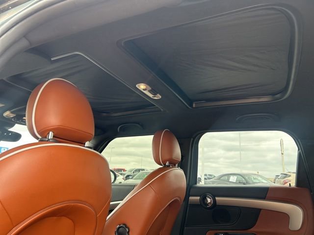 Used 2022 MINI Cooper Countryman S w/ Signature Upholstery Package image 12