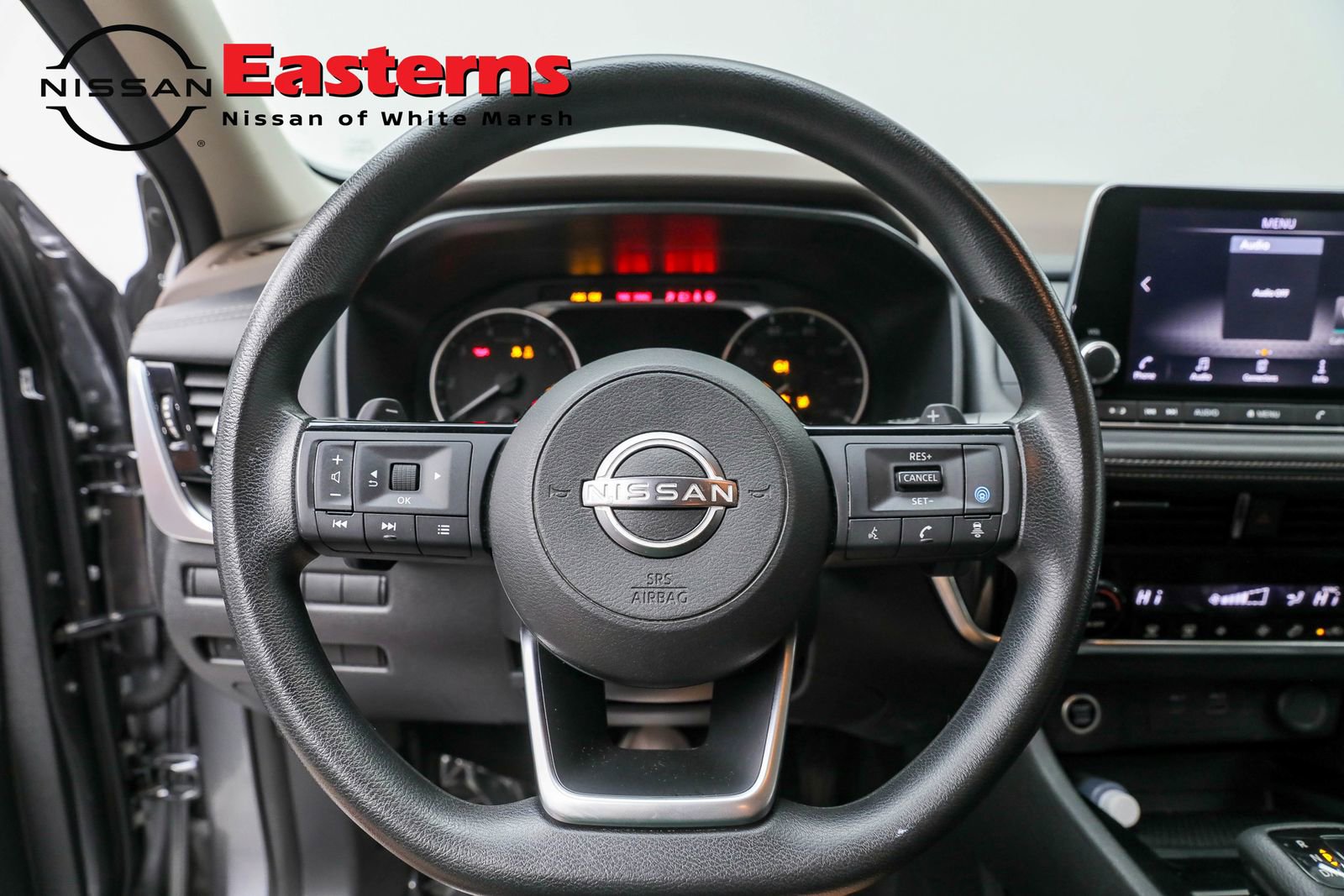 Used 2022 Nissan Rogue SV image 29