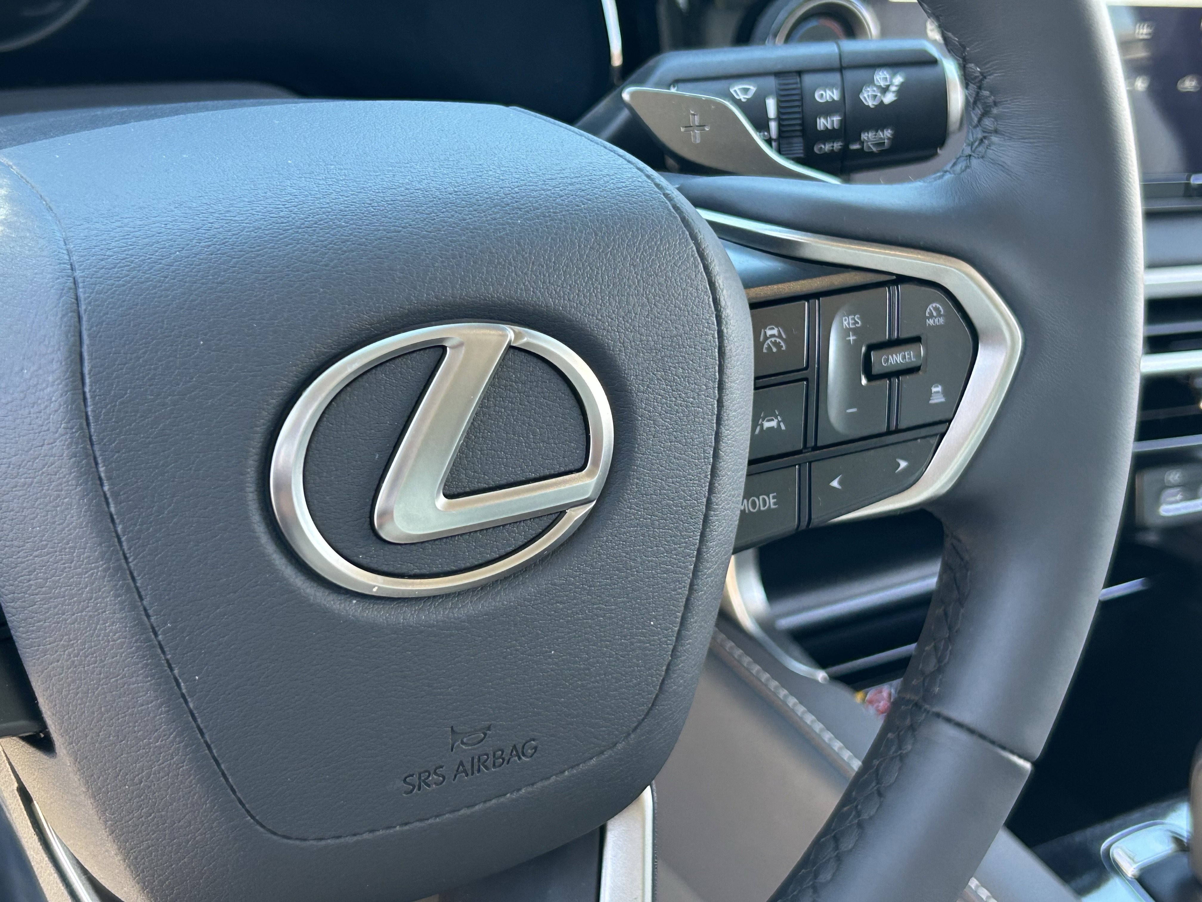 Used 2024 Lexus RX 350 FWD w/ Technology Package image 25