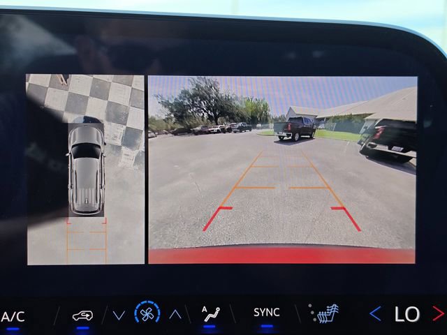 New 2026 Chevrolet Traverse Z71 w/ Enhanced Driving Package image 28