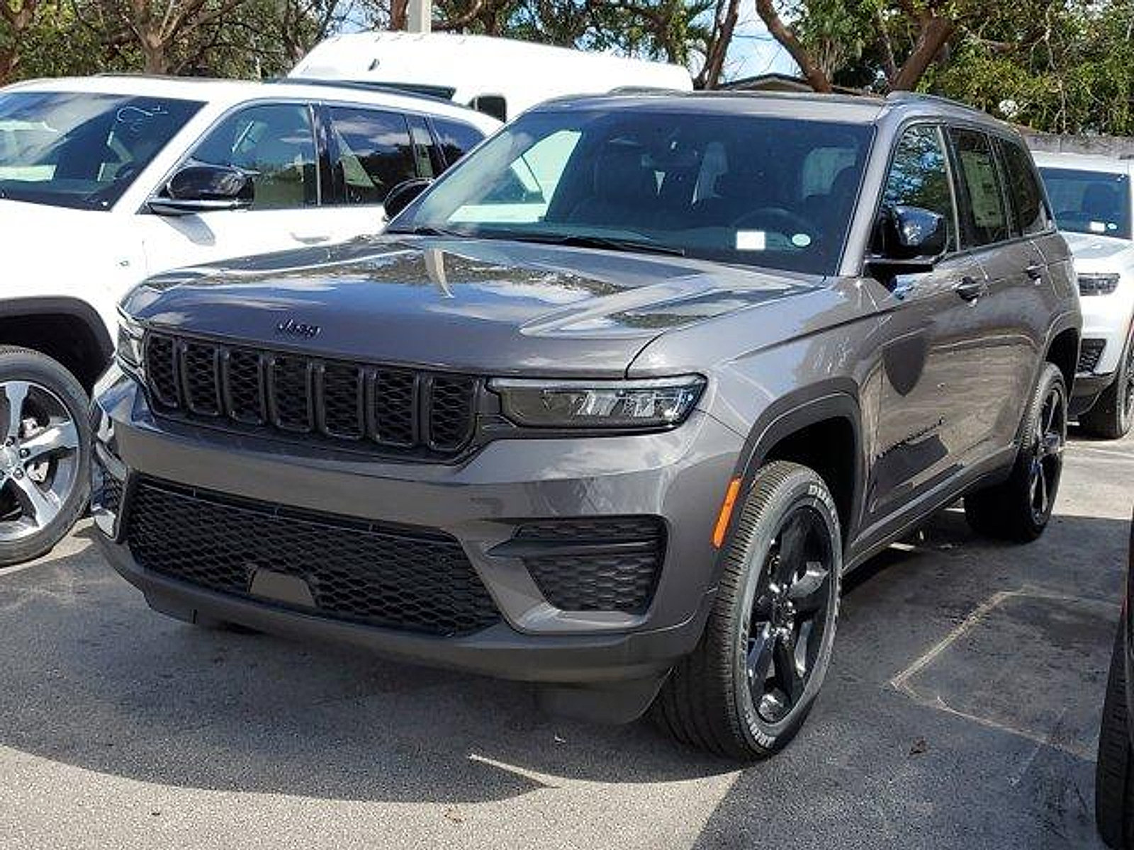 New 2024 Jeep Grand Cherokee Altitude RWD image 2