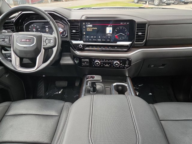 Used 2025 GMC Sierra 1500 SLT w/ SLT Premium Plus Package AWD/4WD image 25