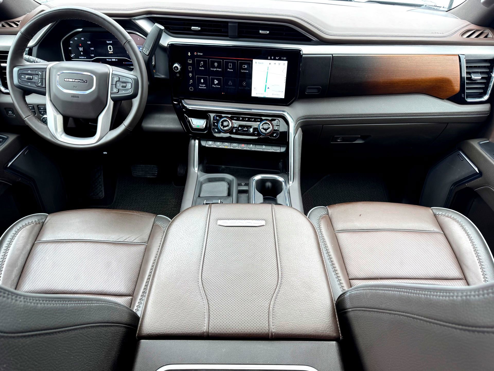 Used 2024 GMC Sierra 2500 Denali w/ Denali Reserve Package image 24