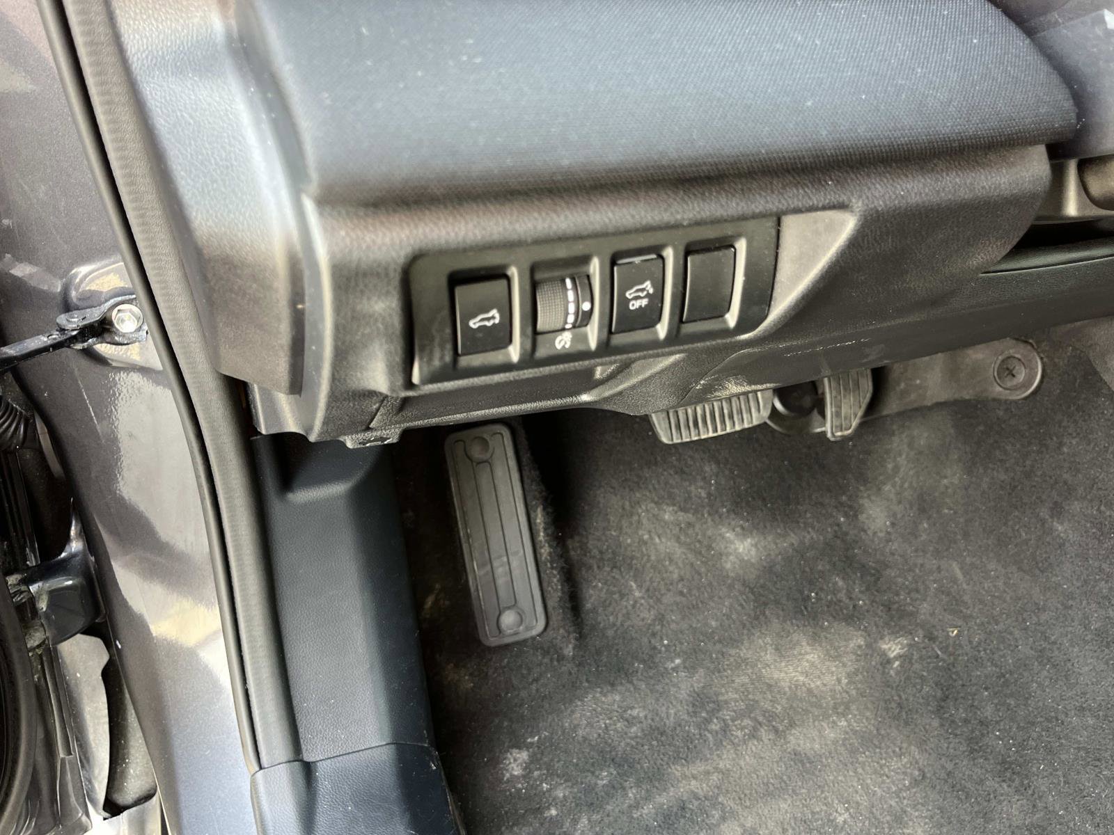 Used 2024 Subaru Outback Premium image 30