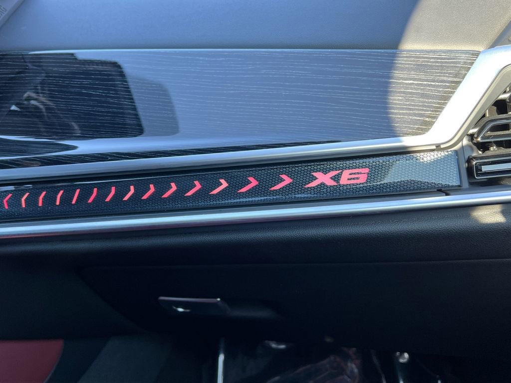 Used 2025 BMW X6 xDrive40i image 32