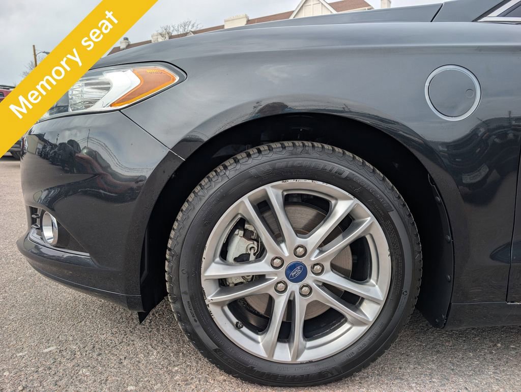 Used 2015 Ford Fusion Energi Titanium w/ Driver Assist Package image 9