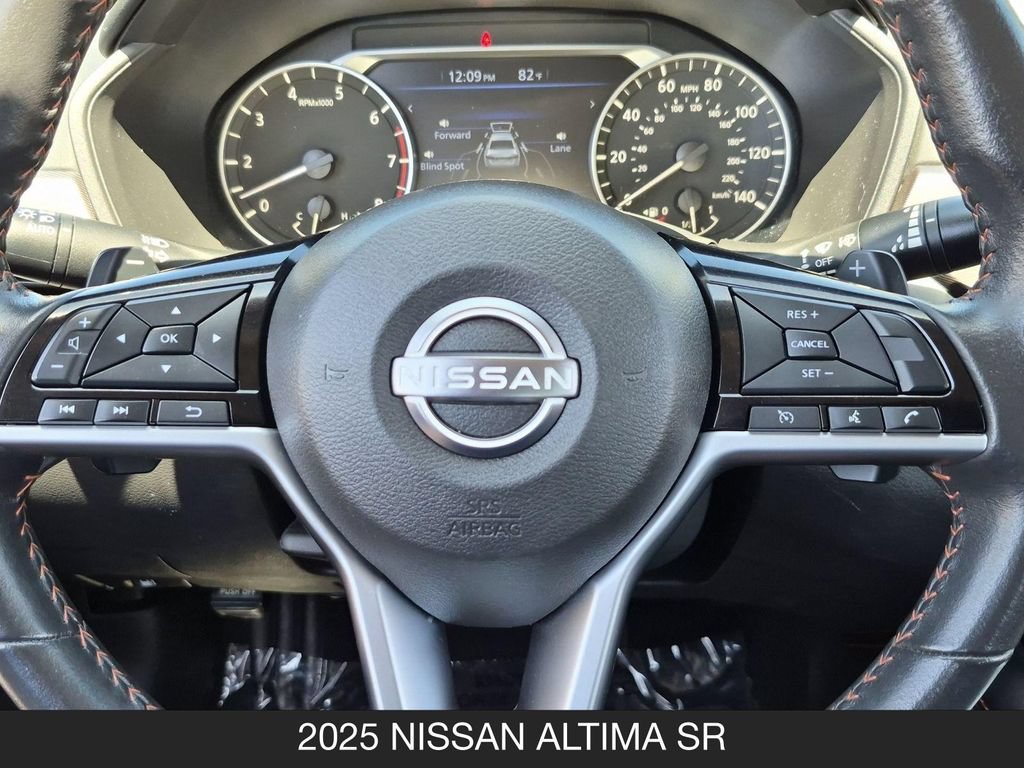 Used 2025 Nissan Altima 2.5 SR FWD image 12