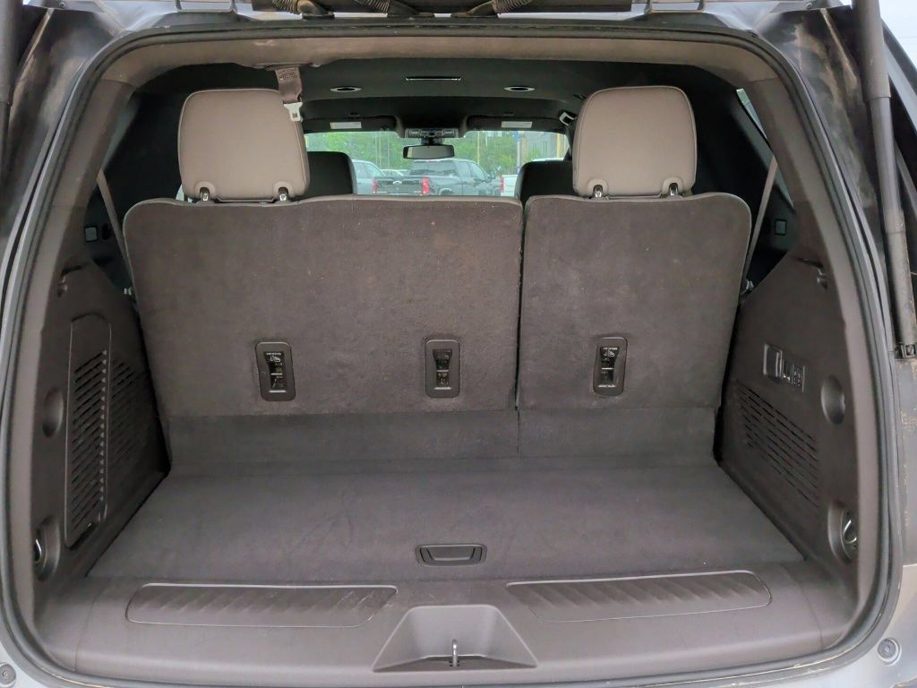 Used 2022 Chevrolet Tahoe LT w/ Luxury Package AWD/4WD image 47